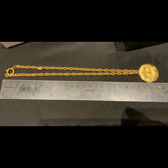 Chanel vintage coin necklace - Picture 2 of 7